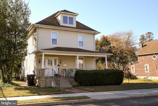 30 12th Ave, Glendora, NJ 08029