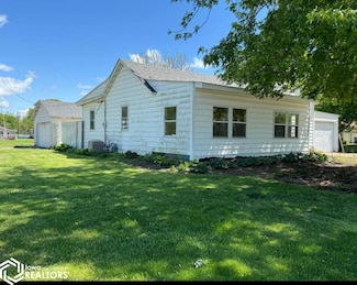 222 N Gear Ave, West Burlington, IA 52655