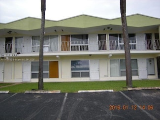 715 NW 30th Ct Unit 11, Wilton Manors, FL 33311