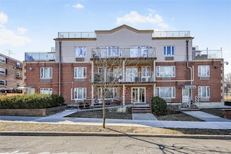 65-06 Grand Central Pkwy Unit 2E, Forest Hills, NY 11375