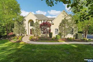 53 Boonton Ave, Kinnelon, NJ 07405