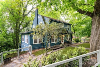 1 Kenilworth Rd, Asheville, NC 28803