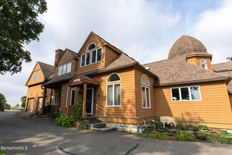 176 Old Stockbridge Rd Unit WH Chadsey 3, Stockbridge, MA 01262