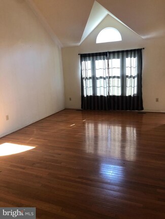 4504 Birchtree Ln, Temple Hills, MD 20748