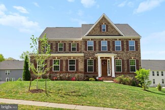 42163 Tecumseh Hills Dr, Chantilly, VA 20152