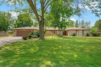 1380 Woodside St, Saginaw, MI 48601
