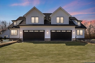 5865 Heights Blvd, Sterling Heights, MI 48314