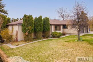 84 Valleyview Dr, Pocatello, ID 83204