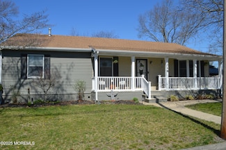328 Ensign Ave, Beachwood, NJ 08722
