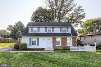 712 Imperial Dr, Lancaster, PA 17601