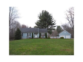 3762 Lake Rd, Conneaut, OH 44030