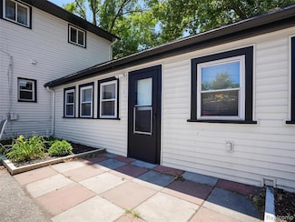 1741 E Woodward Heights #1 Blvd, Hazel Park, MI 48030