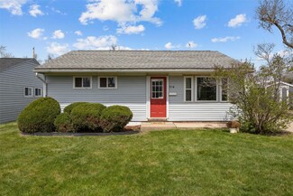 514 40th St NE, Cedar Rapids, IA 52402