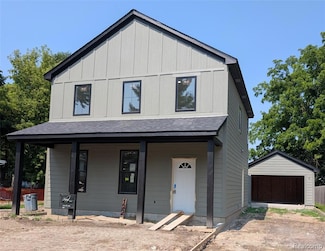 122 South Ave, Mount Clemens, MI 48043