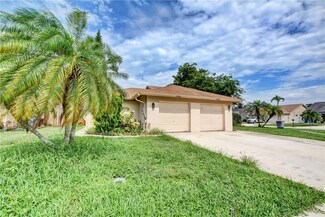 7958 Piper Ln, Lake Worth, FL 33463