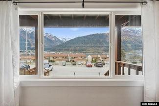 2718 Roger St, Juneau, AK 99801