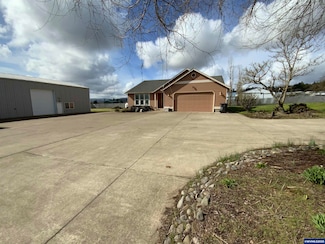 3905 S Kings Valley Hwy, Dallas, OR 97338