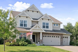 8649 Ambergate Dr, Victoria, MN 55386