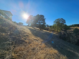 28 Lopes Ct, Copperopolis, CA 95228
