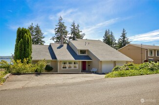 139 Beacon Hill Dr, Hoquiam, WA 98550