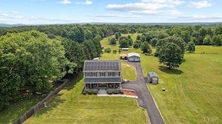 4710 Hummingbird Ln, Concord, VA 24538