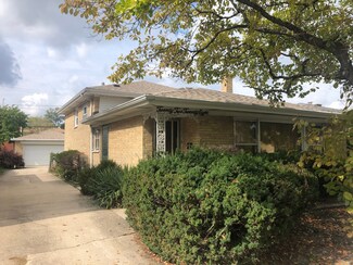 2228 S 15th Ave, Riverside, IL 60546