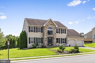 4 Verdun Dr, Reading, PA 19605