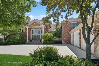 14565 S Somerset Cir, Libertyville, IL 60048
