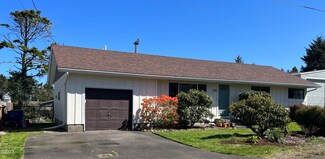 155 Pearl St, Lincoln Beach, OR 97388