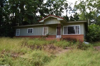120 Hildreth St NW, Camden, AR 71701