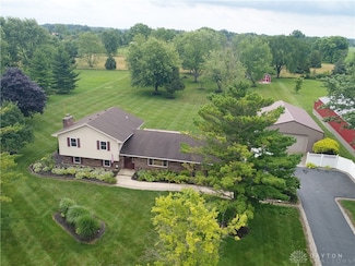11644 Mile Rd, New Lebanon, OH 45345