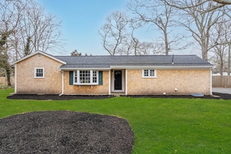 536 Strawberry Hill Rd, Centerville, MA 02632