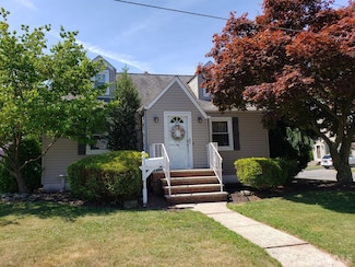 1 Homestead Ave, Avenel, NJ 07001
