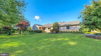 272 Hartford Rd, Medford, NJ 08055