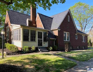 9 Adams Blvd, Terre Haute, IN 47803
