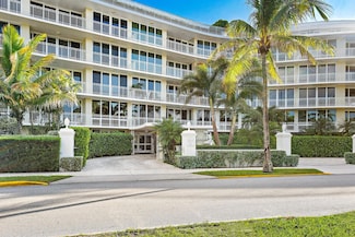100 Royal Palm Way Unit D1, Palm Beach, FL 33480