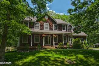 401 Log Tavern Rd, Milford, PA 18337
