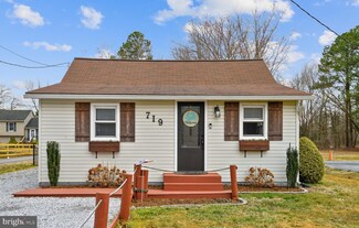 719 Masons Beach Rd, Deale, MD 20751