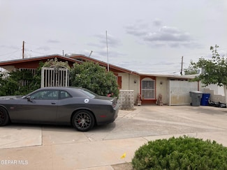 132 Polo Inn Rd, El Paso, TX 79915