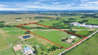 17725 Cochran Rd, Hempstead, TX 77445