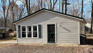 11 28th St, Constantia, NY 13044