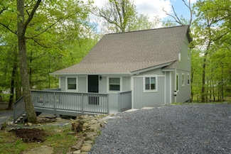 117 Clifton Dr, Bushkill, PA 18324