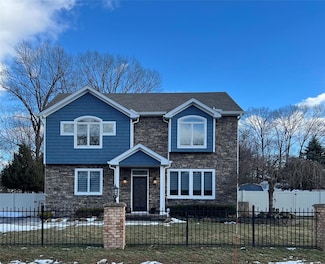 8 Covati Ct, Stony Point, NY 10980