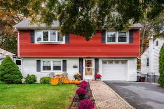 101 Linden Rd, Wayne, NJ 07470