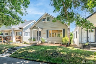 923 S Grant Ave, Tacoma, WA 98405