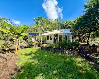 94-6375 Mauka St, Naalehu, HI 96772