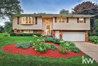 2413 Stuart Ct, Madison, WI 53704