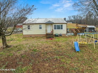 251 Oak Grove Rd, Sharps Chapel, TN 37866