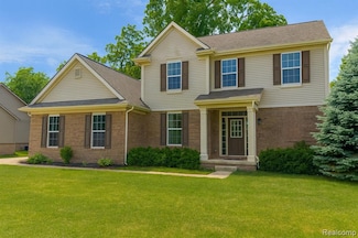 13508 Cobblestone Creek Dr, Belleville, MI 48111
