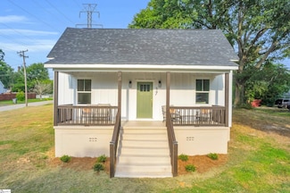 17 Moody St, Greenville, SC 29611